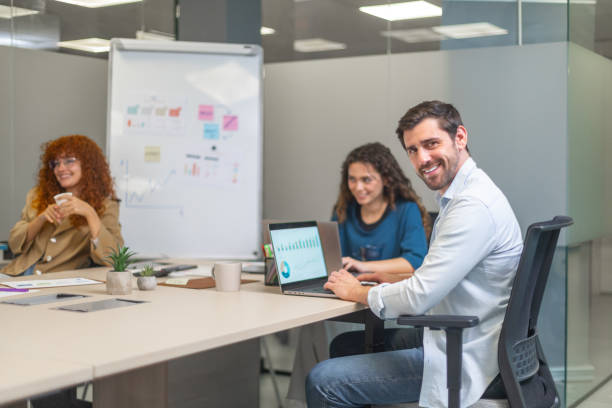 Pour une campagne display Lyon, l’utilisation d’outils d’analyse avancés favorise la sélection des profils les plus