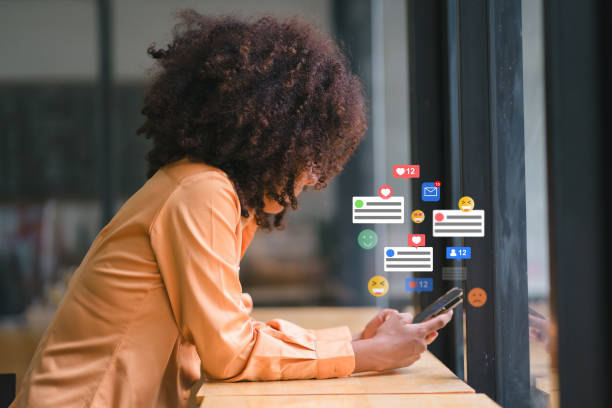 SEO Squarespace Paris met souvent en avant une approche plus simple et intégrée, idéale pour des sites vitrines rapides à déployer,